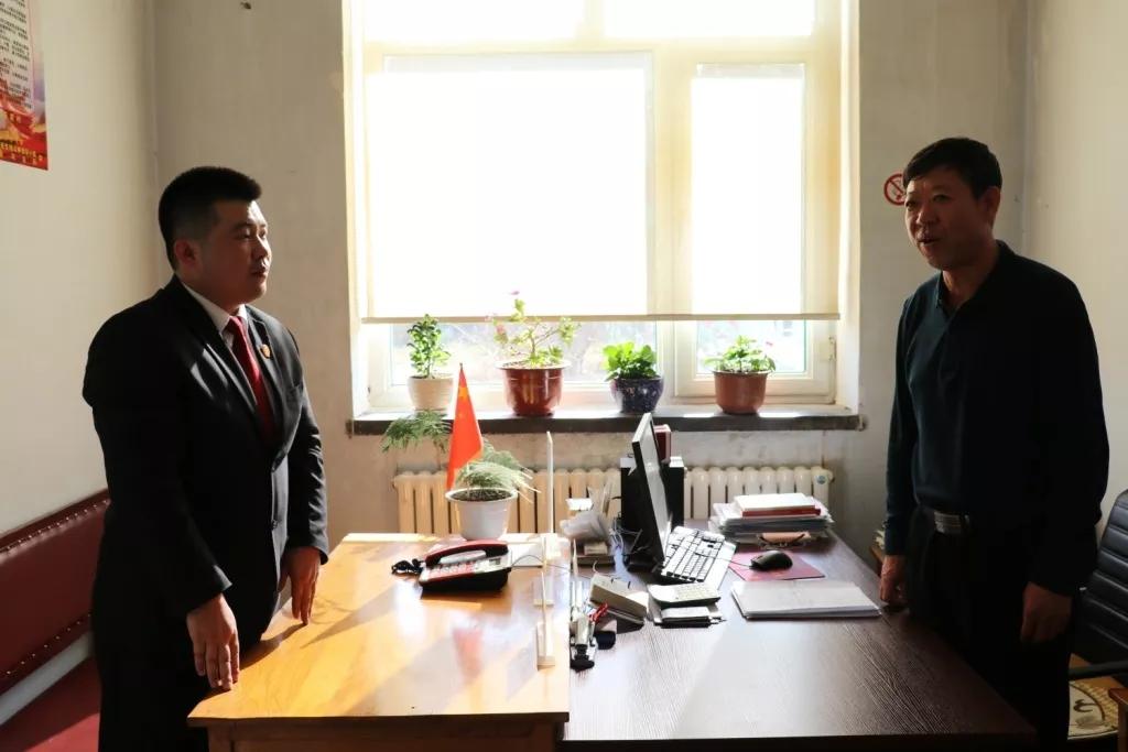 百姓调解最新一期现场直击，情感纠葛与家庭纷争的化解之道